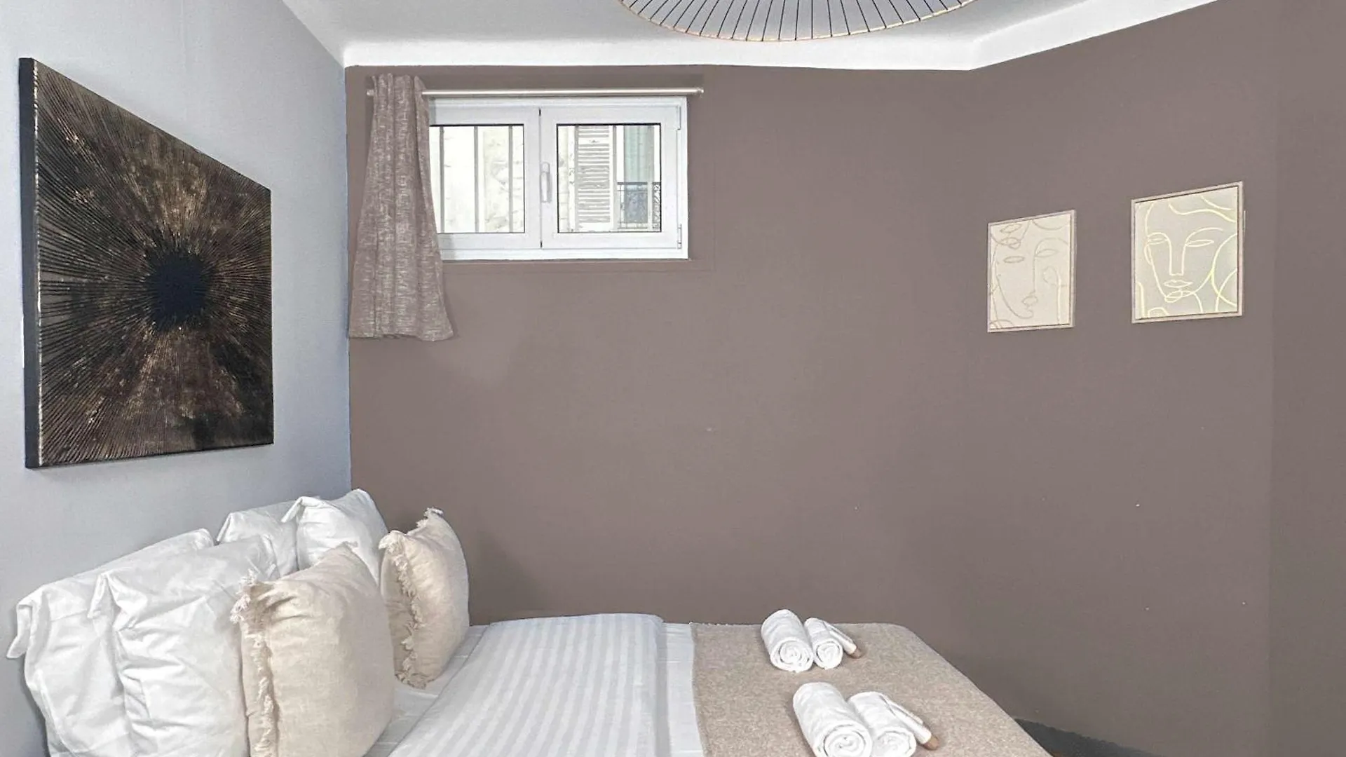 Cosy Hideaway Near Montparnasse Apartment Paris France